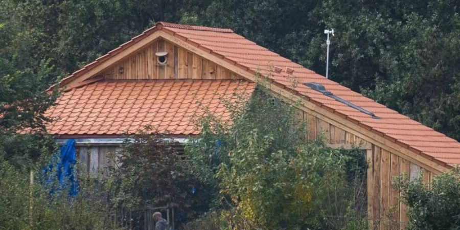 Im Keller des abgelegenen Bauernhofs soll eine Familie jahrelang völlig isoliert gehaust haben. Foto: Vincent Jannink/ANP/dpa