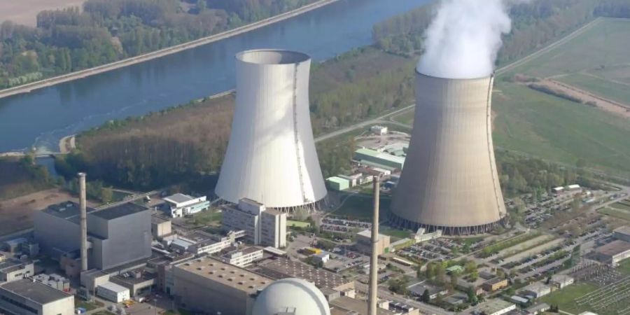 Das AKW Philippsburg aus der Luft: Die Atomkraft darf aus Sicht des Potsdamer Klimaforschers Johan Rockström nicht durch Kohle, Öl und Erdgas ersetzt werden. Foto: Uli Deck/dpa