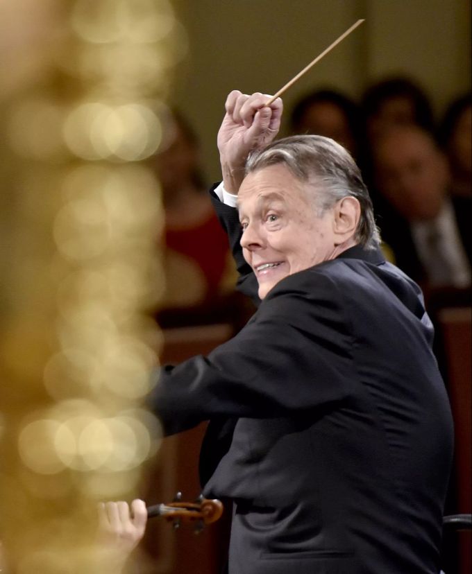 Mariss Jansons, Dirigent aus Lettland, dirigiert ein Neujahrskonzert der Wiener Philharmoniker. Mariss Jansons