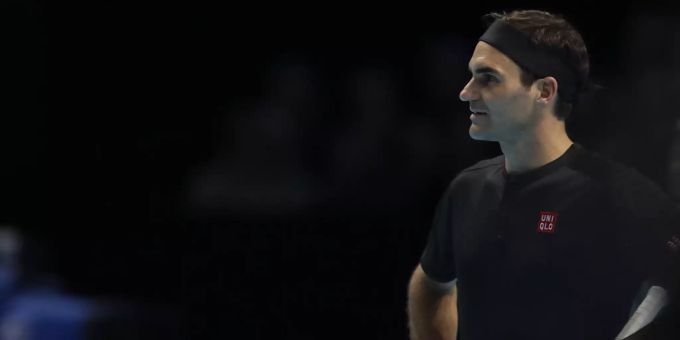 Roger Federer ist nach der Start-Niederlage an den ATP-Finals entsprechend enttäuscht. Roger Federer ATP Finals