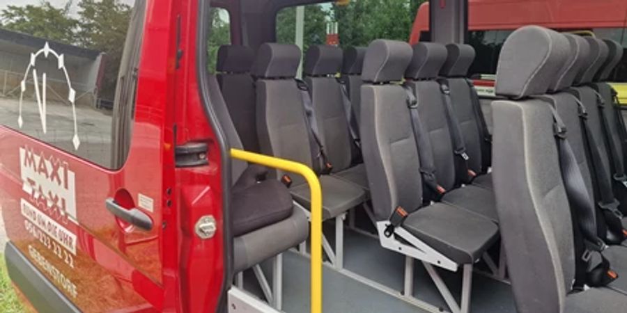 Kinder in Spreitenbach fahren mit dem Shuttlebus zum Kindergarten