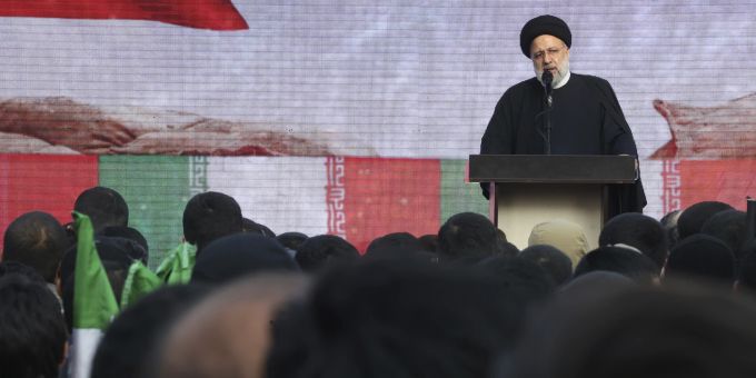 Irans Präsident Ebrahim Raisi spricht an einer Veranstaltung in Teheran. Iran Ebrahim Raisi