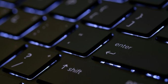 Hamburg - Hamburger Ehepaar sucht Auftragskiller im Darknet und fällt auf Betrüger herein