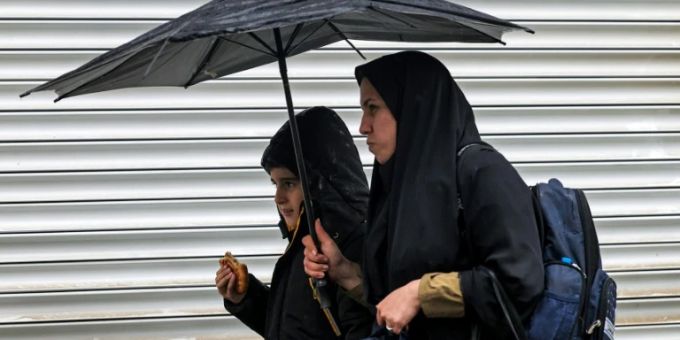 Geschlossene Schaufenster in Teheran Geschlossene Schaufenster in Teheran