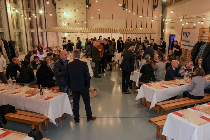 Könizer Parlamentspräsidentinnenfeier in der Turnhalle der Stiftung Bächtelen.