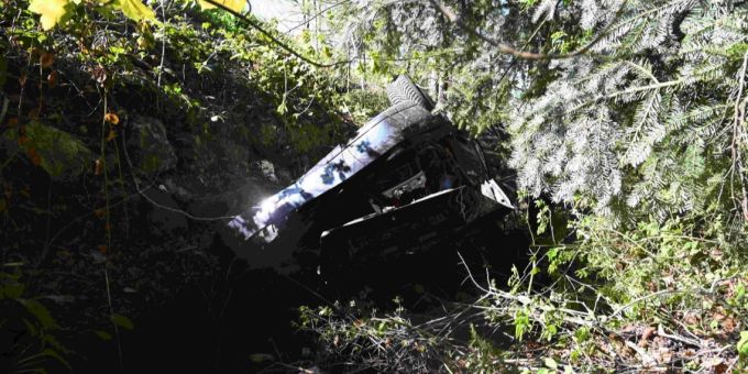 Mann nach Überholmanöver unbestimmt verletzt.