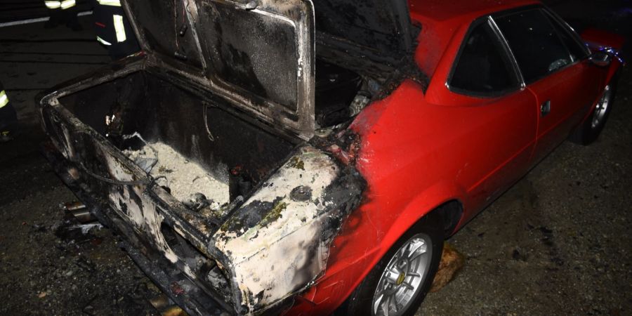 Rueras: Fahrzeugbrand