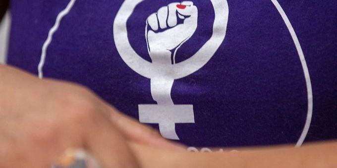 Am 14. Juni wird wieder zum Frauenstreik aufgerufen. Zum Auftakt forderten Gewerkschaftsfrauen am Montag vor dem Bundeshaus «echte» Gleichstellung und sprachen sich gegen eine Erhöhung des Frauenrentenalters aus. (Symbolbild) Am 14. Juni wird wieder zum Frauenstreik aufgerufen. Zum Auftakt forderten Gewerkschaftsfrauen am Montag vor dem Bundeshaus «echte» Gleichstellung und sprachen sich gegen eine Erhöhung des Frauenrentenalters aus. (Symbolbild)