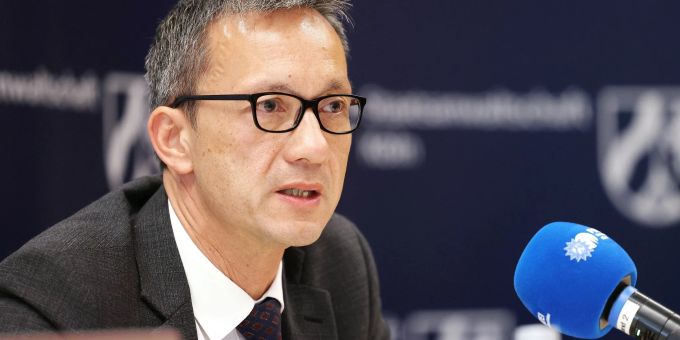 Der Kölner Polizeipräsident Falk Schnabel zeigt sich entsetzt über das Ausmass an Brutalität im Missbrauchskomplex Wermelskirchen. Der Kölner Polizeipräsident Falk Schnabel zeigt sich entsetzt über das Ausmass an Brutalität im Missbrauchskomplex Wermelskirchen.