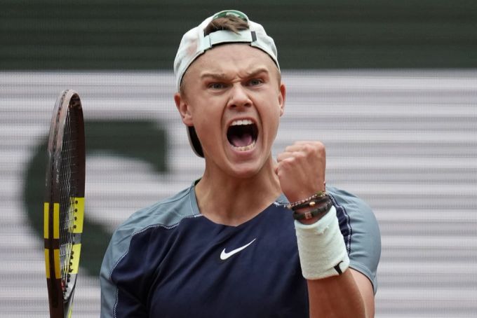 Holger Rune trifft nach seinem Sieg gegen Tsitsipas im Viertelfinal auf Casper Ruud. Holger Rune