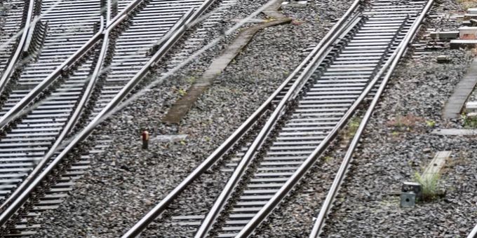 Ein Bauzug ist in Heimberg entgleist. Thun