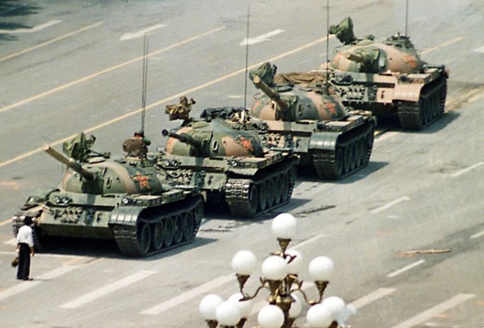 Dieses Foto der Tian'anmen-Proteste ging um die Welt: Der sogenannte «Tank Man» blockierte 1989 während der Tian’anmen-Proteste auf dem Platz des Himmlischen Friedens die chinesischen Panzer nancy pelosi