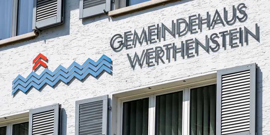 Beschriftung des Gemeindehauses Werthenstein.