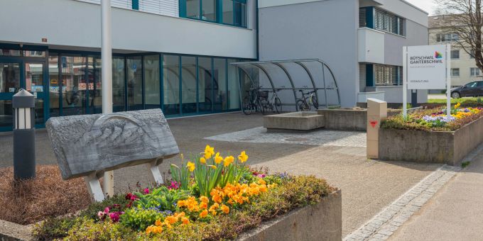 Die Gemeindeverwaltung in Bütschwil im Wahlkreis Toggenburg im Kanton St. Gallen. Die Gemeindeverwaltung in Bütschwil im Wahlkreis Toggenburg im Kanton St. Gallen.