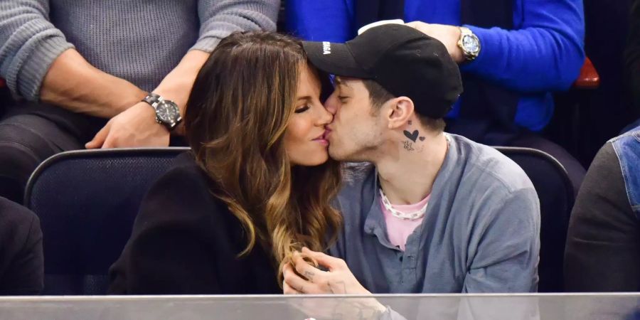 Pete Davidson und Kate Beckinsale küssen sich in New York.