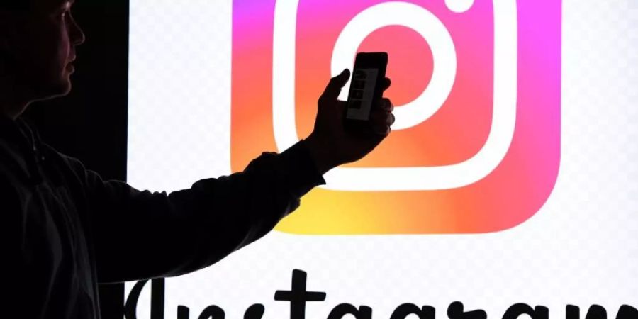 Bei der Klage geht es um den mutmasslichen Verkauf von gefälschten Likes und Follower an Instagram-Nutzer. Carsten Rehder/dpa Foto: Carsten Rehder