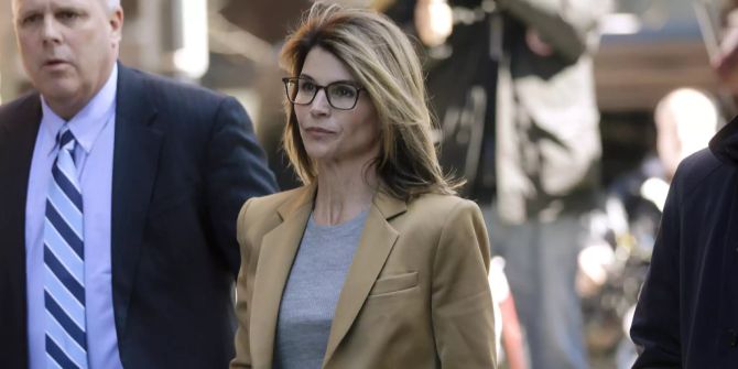 Lori Loughlin Geldwäsche