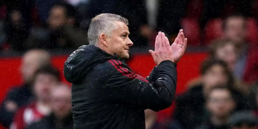 Manchester Uniteds Trainer Ole Gunnar Solskjaer bangt um seinen Job. Foto: Martin Rickett/PA Wire/dpa/Archivbild