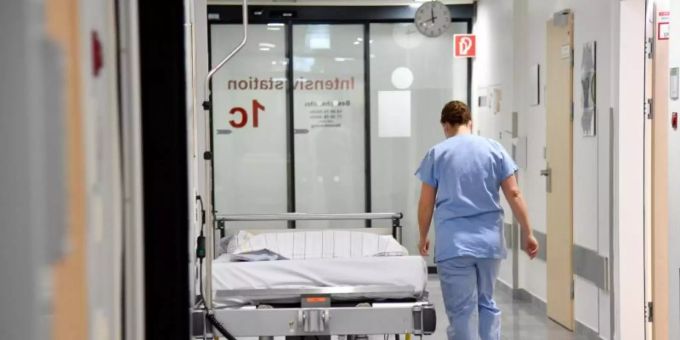 Die am stärksten von der Pandemie betroffenen Regionen Österreichs wollen einen Lockdown für die Gesamtbevölkerung verhängen. Foto: Barbara Gindl/APA/dpa Die am stärksten von der Pandemie betroffenen Regionen Österreichs wollen einen Lockdown für die Gesamtbevölkerung verhängen. Foto: Barbara Gindl/APA/dpa