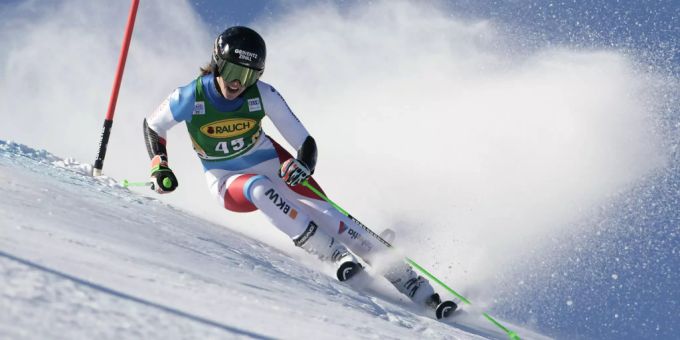 Camille Rast fährt im Lienz-Riesen auf Zwischenrang 9. Riesenslalom