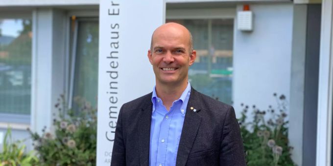 Sascha Patak, Gemeindepräsident von Erlenbach. erlenbach