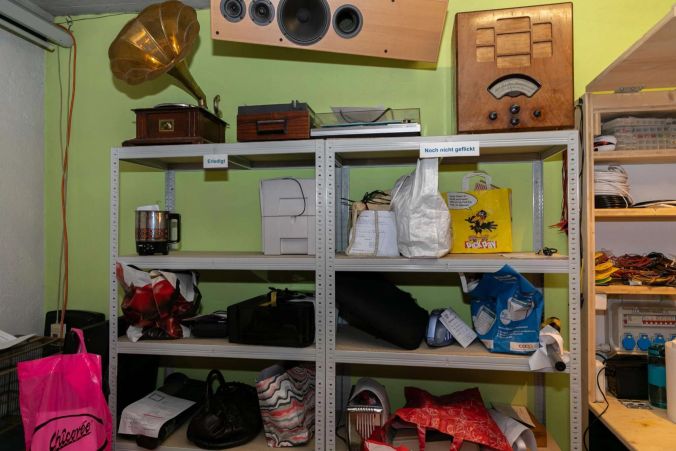 Ein - und Ausgang der Ware