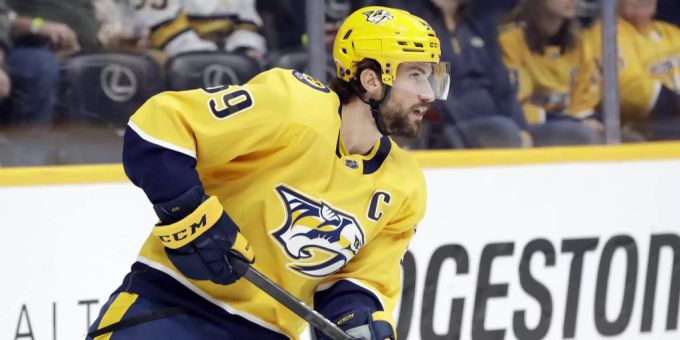 Roman Josi, der Captain der Nashville Predators der NHL. nashville predators NHL