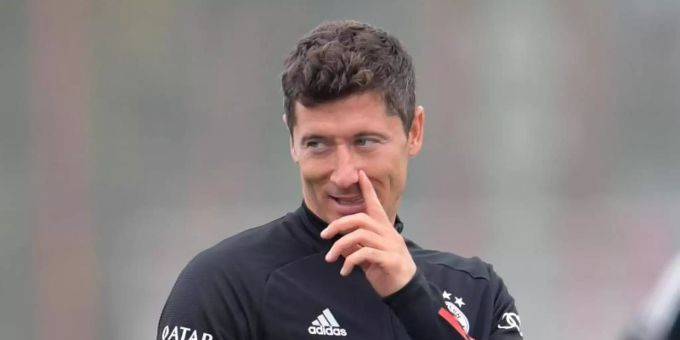 Will bei Bayern wieder zurück auf den Platz: Robert Lewandowski. Foto: Tobias Hase/dpa Will bei Bayern wieder zurück auf den Platz: Robert Lewandowski. Foto: Tobias Hase/dpa