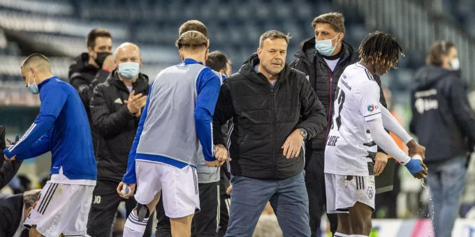 Unter Patrick Rahmen (Mitte) gewinnt der FC Basel in Luzern. FC Basel
