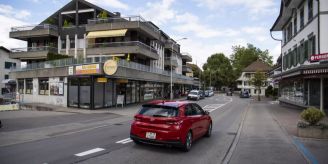 Gemeinde - Gemeinde Belp bekommt Kehrmaschine mit Elektroantrieb