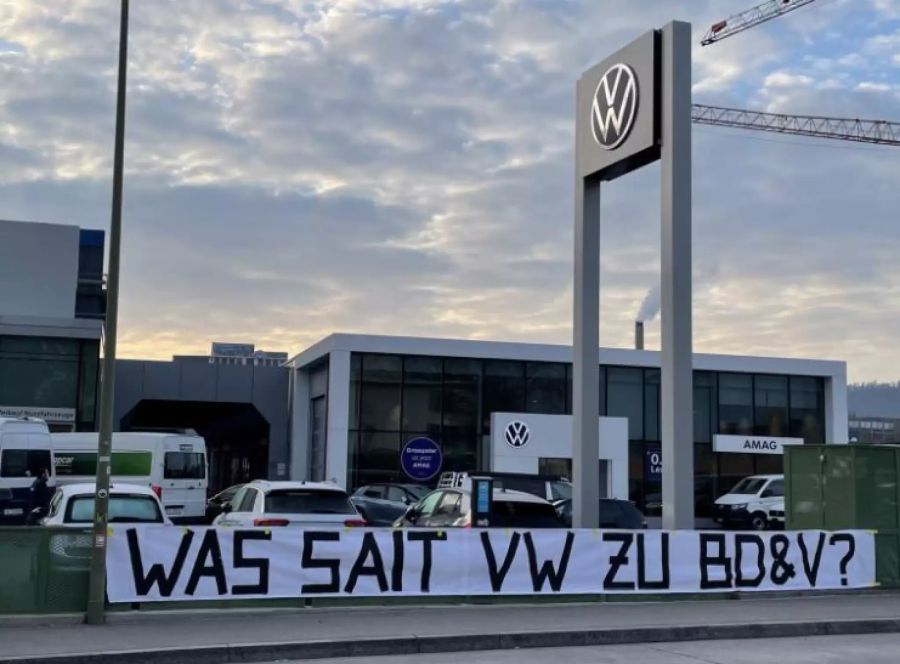 ...VW,...