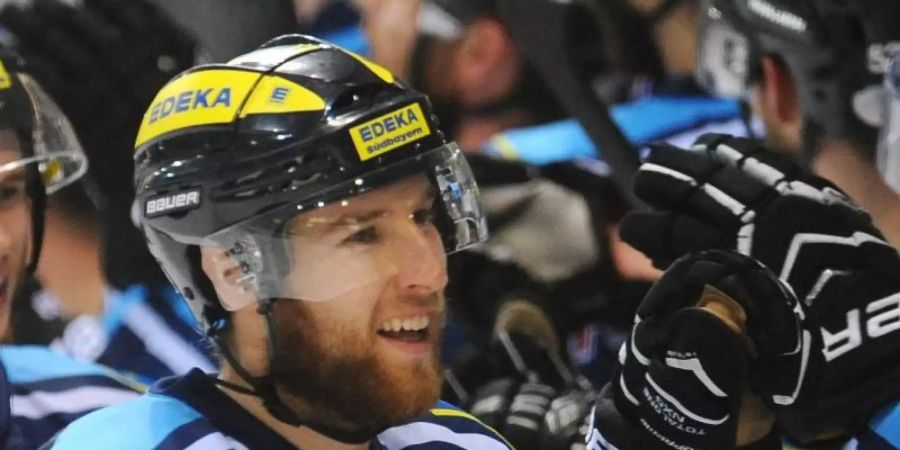 Wechselt zu den Krefeld Pinguinen in die Deutsche Eishockey Liga: Robert Sabolic. Foto: picture alliance / dpa