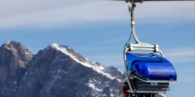 2G-Regel in Italien: Reisende bekommen Zutritt zu Hotels, Restaurants und Skiliften nur, wenn sie nachweislich gegen Covid-19 geimpft oder von der Krankheit genesen sind. Foto: Daniel Karmann/dpa 2G-Regel in Italien: Reisende bekommen Zutritt zu Hotels, Restaurants und Skiliften nur, wenn sie nachweislich gegen Covid-19 geimpft oder von der Krankheit genesen sind. Foto: Daniel Karmann/dpa
