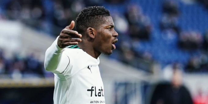 Breel Embolo jubelt wohl nicht mehr lange im Dress von Borussia Mönchengladbach. Breel Embolo Bundesliga