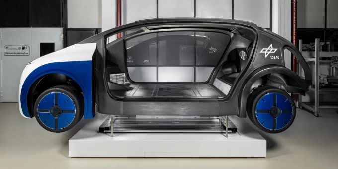 Ein Prototyp des Interurban Vehicle (IUV) mit einer Brennstoffzelle brennstoffzelle
