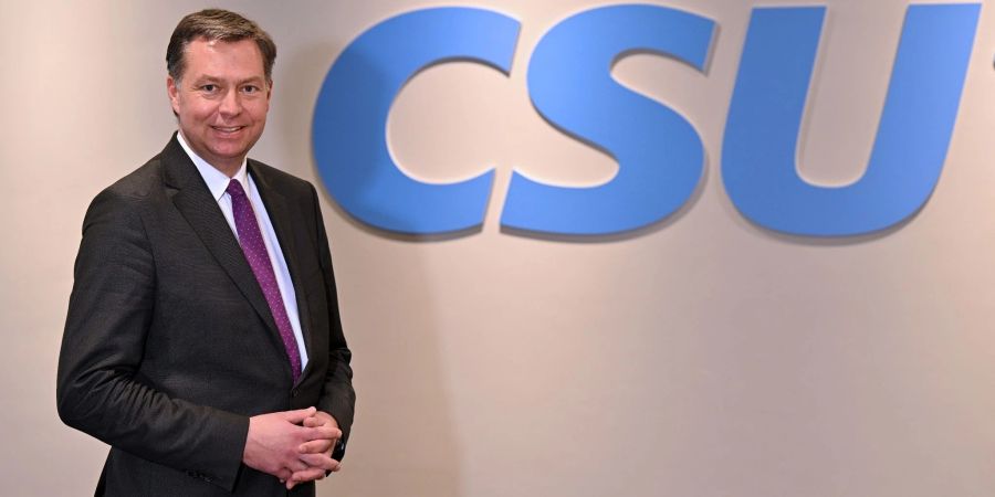 Stephan Mayer: Alles muss nach Recht und Gesetz laufen.