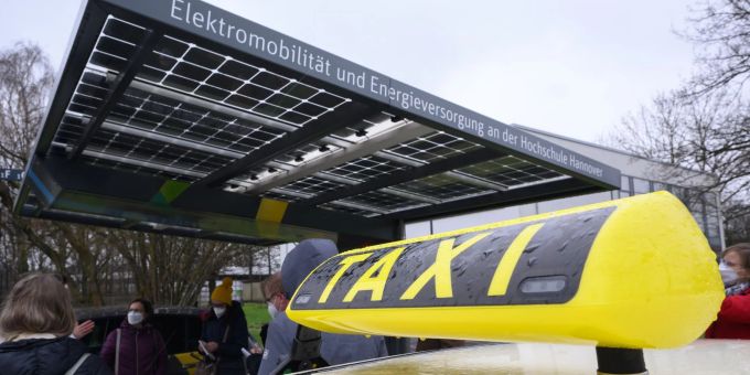 Drohende Pleitewelle: Immer mehr Taxiunternehmen müssen Insolvenz anmelden. Drohende Pleitewelle: Immer mehr Taxiunternehmen müssen Insolvenz anmelden.