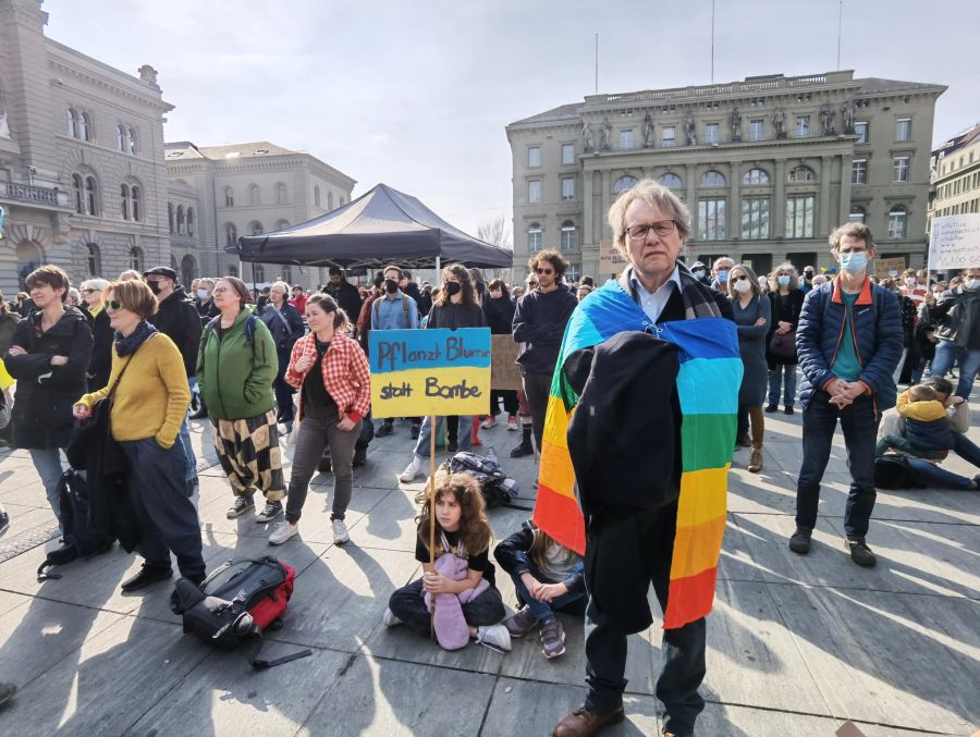 Friedensdemo auf dem Bundesplatz am 12. März 2022 in Bern.