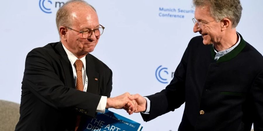Wolfgang Ischinger (l.) mit Nachfolger Christoph Heusgen
