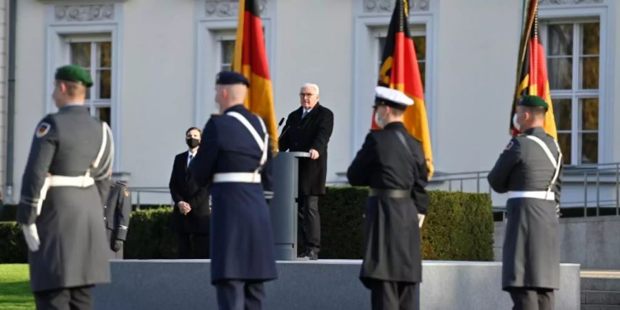 Steinmeier: Armee und Gesellschaft dürfen sich nie fremd werden