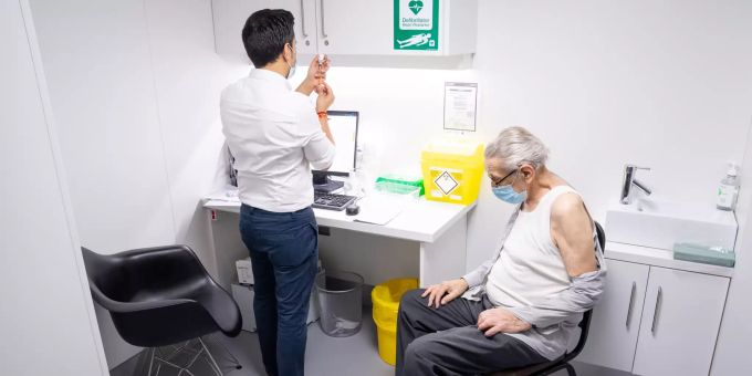 Corona-Ungewissheit - Wird wegen Mutationen eine dritte Impfung nötig?