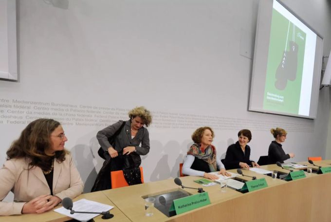 Grüne Politikerinnen fordern 2011 Gleichstellung statt Geschlechterkampf. Grüne Gleichstellung
