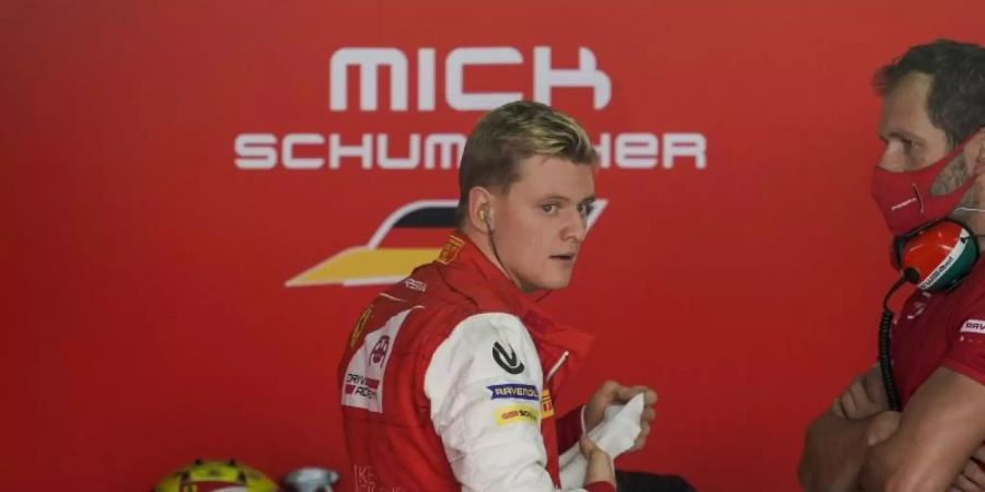 Ist bereit für die Formel 1: Mick Schumacher (l). Foto: James Gasperotti/ZUMA Wire/dpa