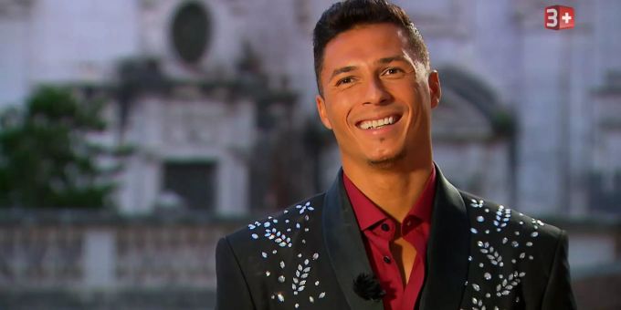 Der Bachelor 2020 hat gut Lachen: Seine drei Finalistinnen entertainten ihn bestens. Der Bachelor 2020
