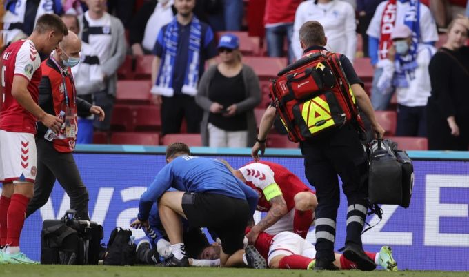 Bei der EM 2021 brach der Däne Christian Eriksen im Spiel gegen Finnland zusammen. Christian Eriksen