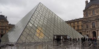 Vom Louvre - Italien verlangt Rückgabe von sieben antiken Amphoren