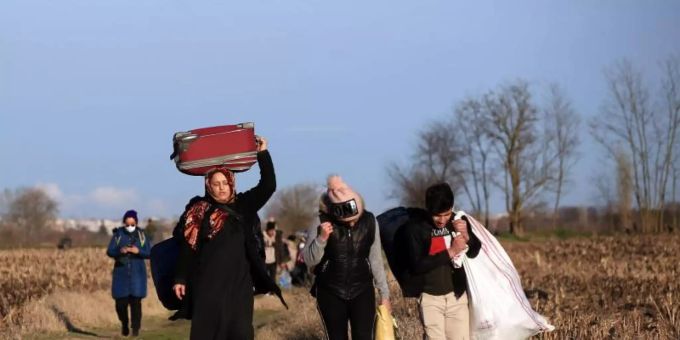 Auf die EU - Türkei erhöht Druck - Tausende Migranten an der Grenze