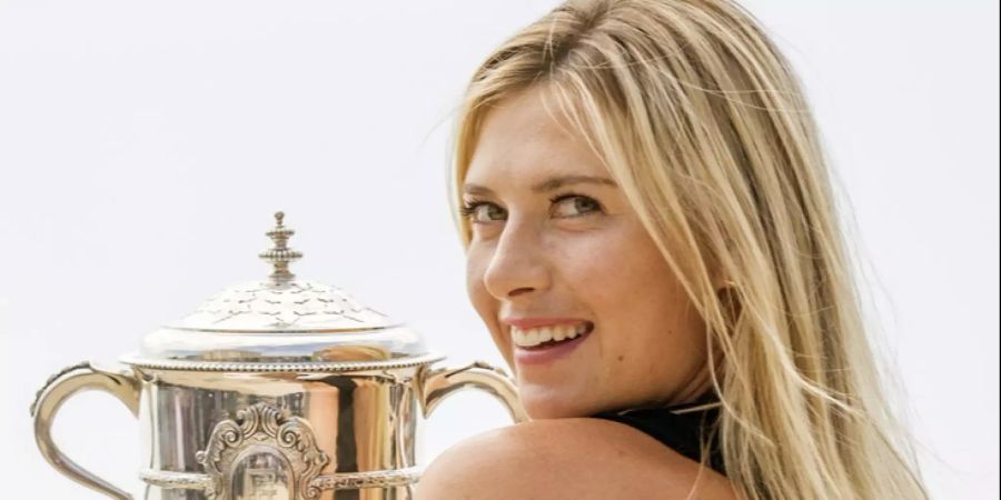 Sharapova nach ihrem Triumph an den French Open 2014.