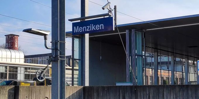Bahnhof in Menziken. Bahnhof in Menziken.