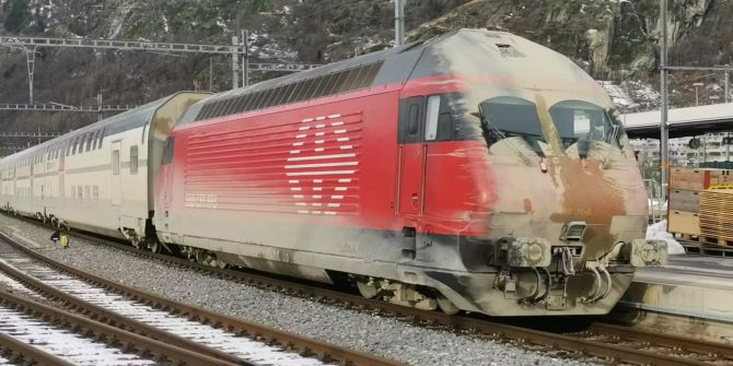 züge lötschberg basistunnel